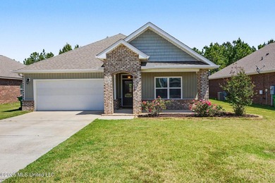 Beach Home For Sale in Ocean Springs, Mississippi