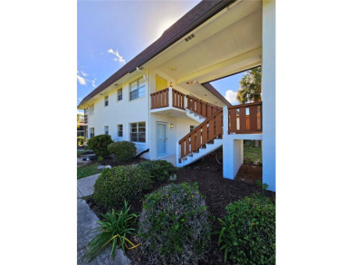 Beach Condo For Sale in Englewood, Florida