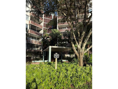 Beach Condo For Sale in Lauderhill, Florida