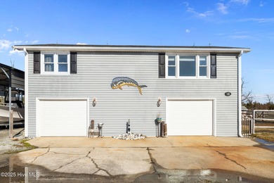 Beach Home For Sale in Davis, North Carolina