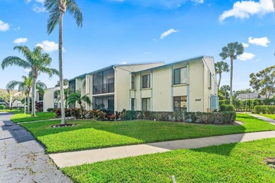 Beach Condo For Sale in West Palm Beach, Florida