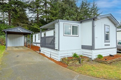 Beach Home For Sale in Coos Bay, Oregon
