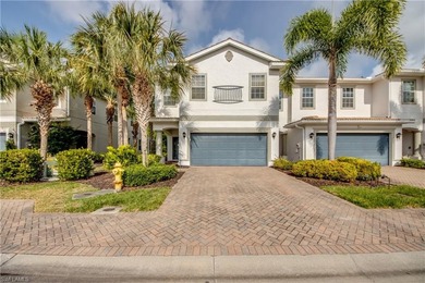 Beach Townhome/Townhouse For Sale in Fort Myers, Florida