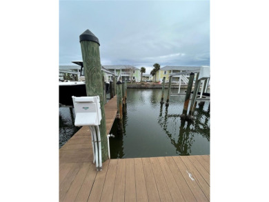 Beach Condo For Sale in St. Petersburg, Florida