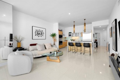 Beach Condo For Sale in Miami, Florida