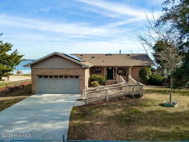 Beach Home Sale Pending in Swansboro, North Carolina