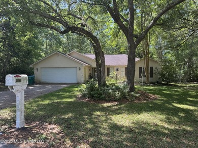 Beach Home For Sale in Gautier, Mississippi