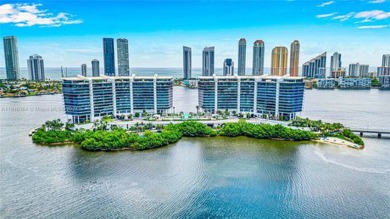 Beach Condo For Sale in Aventura, Florida