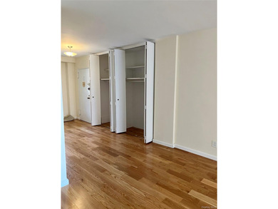 Beach Home Sale Pending in Bronx, New York