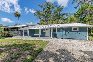 Beach Home For Sale in Yankeetown, Florida