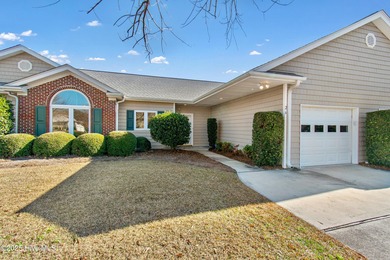 Beach Townhome/Townhouse Active Under Contract in Southport, North Carolina