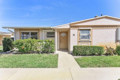 Beach Home For Sale in West Palm Beach, Florida