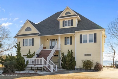 Beach Home For Sale in Newport, North Carolina