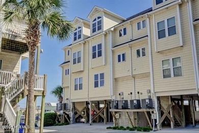 Beach Townhome/Townhouse For Sale in Surf City, North Carolina