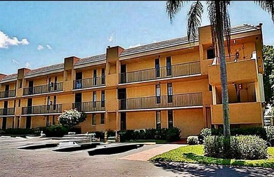 Beach Condo For Sale in Margate, Florida