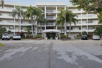 Beach Condo For Sale in Pompano Beach, Florida