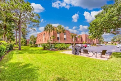 Beach Condo For Sale in Port Saint Lucie, Florida