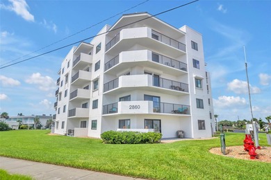 Beach Condo For Sale in Ormond Beach, Florida