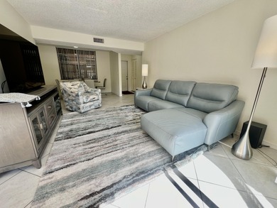 Beach Condo For Sale in Pompano Beach, Florida