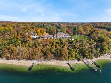 Beach Home For Sale in Lloyd Harbor, New York