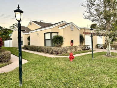 Beach Townhome/Townhouse For Sale in West Palm Beach, Florida