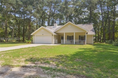 Beach Home For Sale in Beaufort, South Carolina