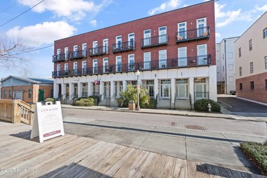 Beach Condo For Sale in Wilmington, North Carolina