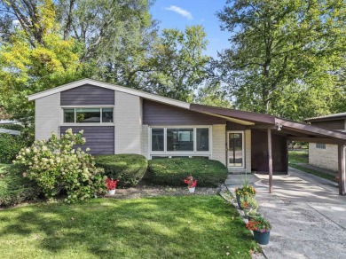 Beach Home Active Under Contract in Skokie, Illinois