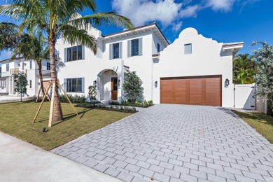 Beach Home For Sale in West Palm Beach, Florida