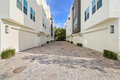Beach Townhome/Townhouse For Sale in St. Petersburg, Florida