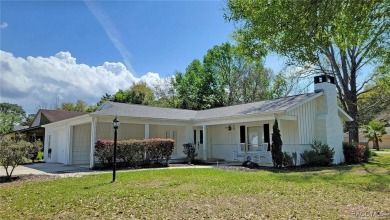Beach Home For Sale in Homosassa, Florida
