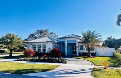 Beach Home For Sale in North Palm Beach, Florida