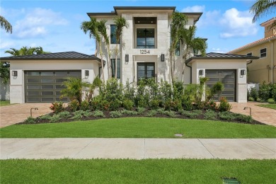 Beach Home For Sale in St. Petersburg, Florida