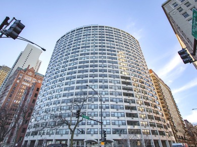 Beach Condo For Sale in Chicago, Illinois