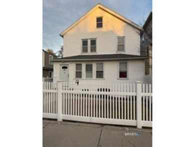 Beach Condo For Sale in Stamford, Connecticut