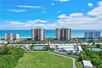 Beach Condo For Sale in Jensen Beach, Florida