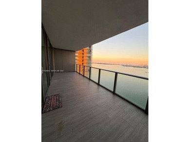 Beach Condo For Sale in Miami, Florida