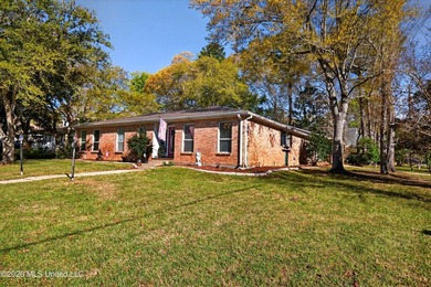 Beach Home For Sale in Diamondhead, Mississippi