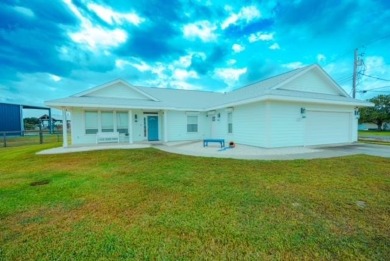 Beach Home For Sale in Rockport, Texas