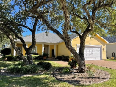 Beach Home For Sale in Rockport, Texas