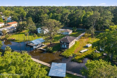 Beach Home For Sale in Gautier, Mississippi