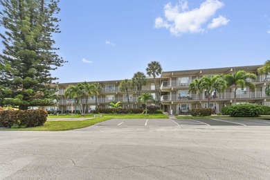 Beach Condo For Sale in Pompano Beach, Florida