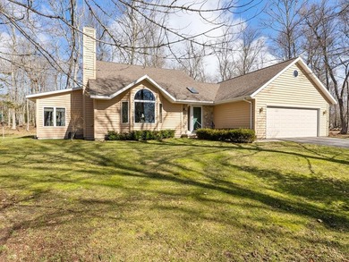 Beach Home For Sale in Sturgeon Bay, Wisconsin