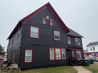 Beach Home For Sale in Algoma, Wisconsin