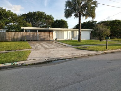 Beach Home For Sale in Port Saint Lucie, Florida