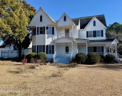 Beach Home For Sale in Washington, North Carolina