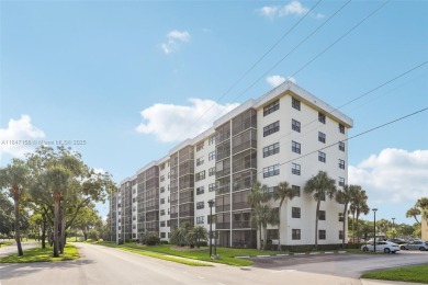 Beach Condo For Sale in Deerfield Beach, Florida