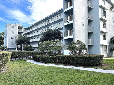 Beach Condo For Sale in Pompano Beach, Florida