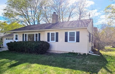 Beach Home For Sale in Sturgeon Bay, Wisconsin
