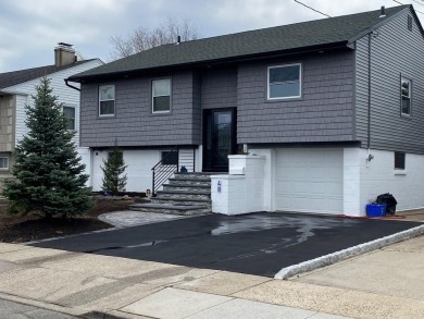 Beach Home For Sale in Freeport, New York